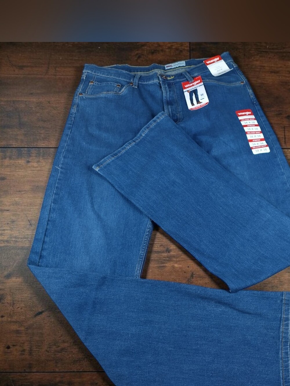 Wrangler Men's Size 34x34 Relaxed Boot  NWT Blue Jeans